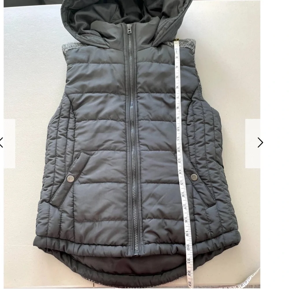 Aeropostale Dark Grey Puffer Vest - Picture 4 of 5